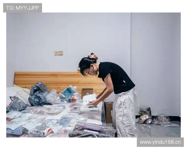 余依婷训练完直接去奢侈品店扫货，这体力分配给我一天工资都撑不住