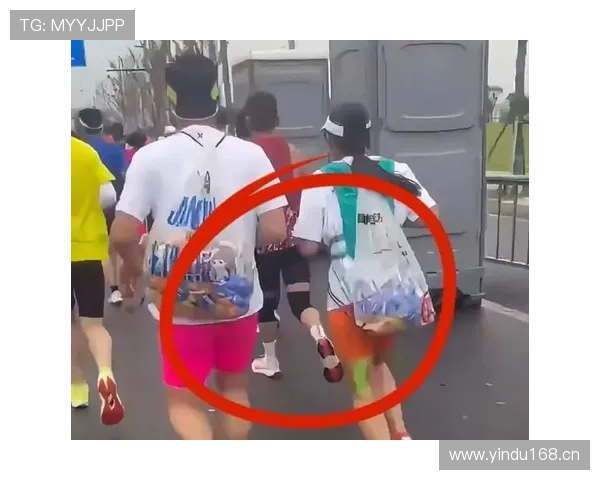 卢玉菲赛场上冷面女王，逛街被拍拎两个大牌袋子——穷人的心都碎了